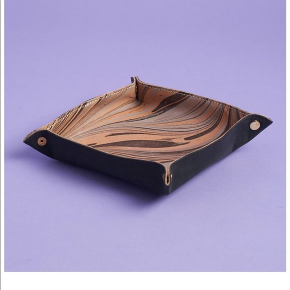 Tribe Alive Hand Marbled Leather Snap Valet Tray - Picture 4 of 8